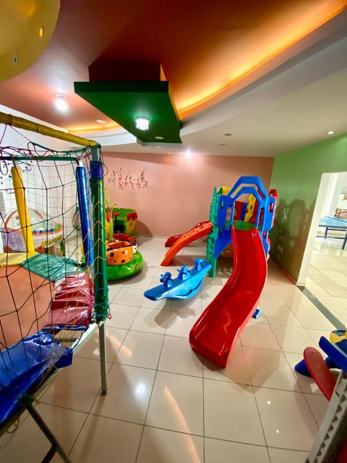 Constantino Hotel E Eventos Juiz de Fora Exterior photo An indoor playground in a shopping mall